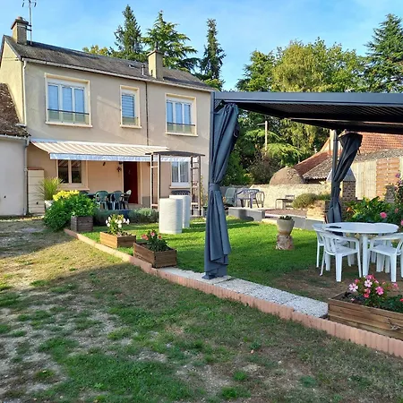 Dom wakacyjny Maison Confortable Avec Jardin, Proche Centre-ville Et Circuit 24h Du Mans - Fr-1-410-271