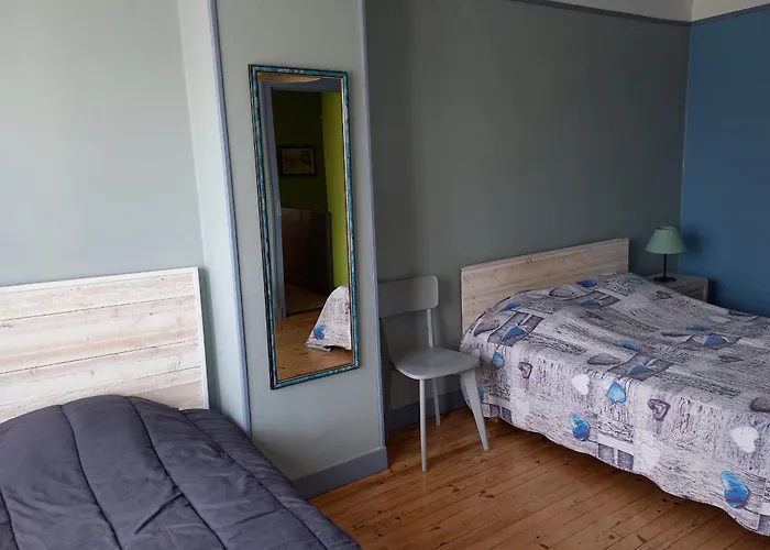 Casa de Férias Maison Confortable Avec Jardin, Proche Centre-ville Et Circuit 24h Du Mans - Fr-1-410-271 Le Mans